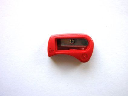 OŘEZÁVÁTKO PRAVÉ STABILO 4532